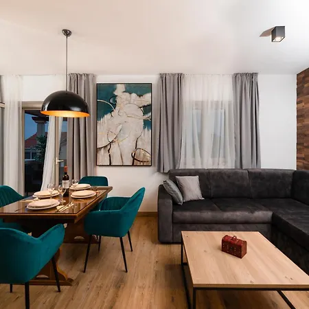 Apartments4you 5 - Brand New Luxury 2-br - 200 Meters From The - Free Parking - Beautiful Terrace Daire *