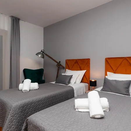 Apartments4you 5 - Brand New Luxury 2-br - 200 Meters From The - Free Parking - Beautiful Terrace * Supetar